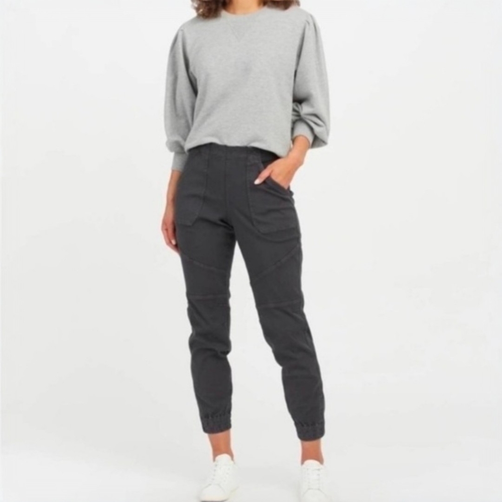 SPANX Gray Utility Jogger Pants Medium Tapered Pull-On Stretch Athleisure Travel